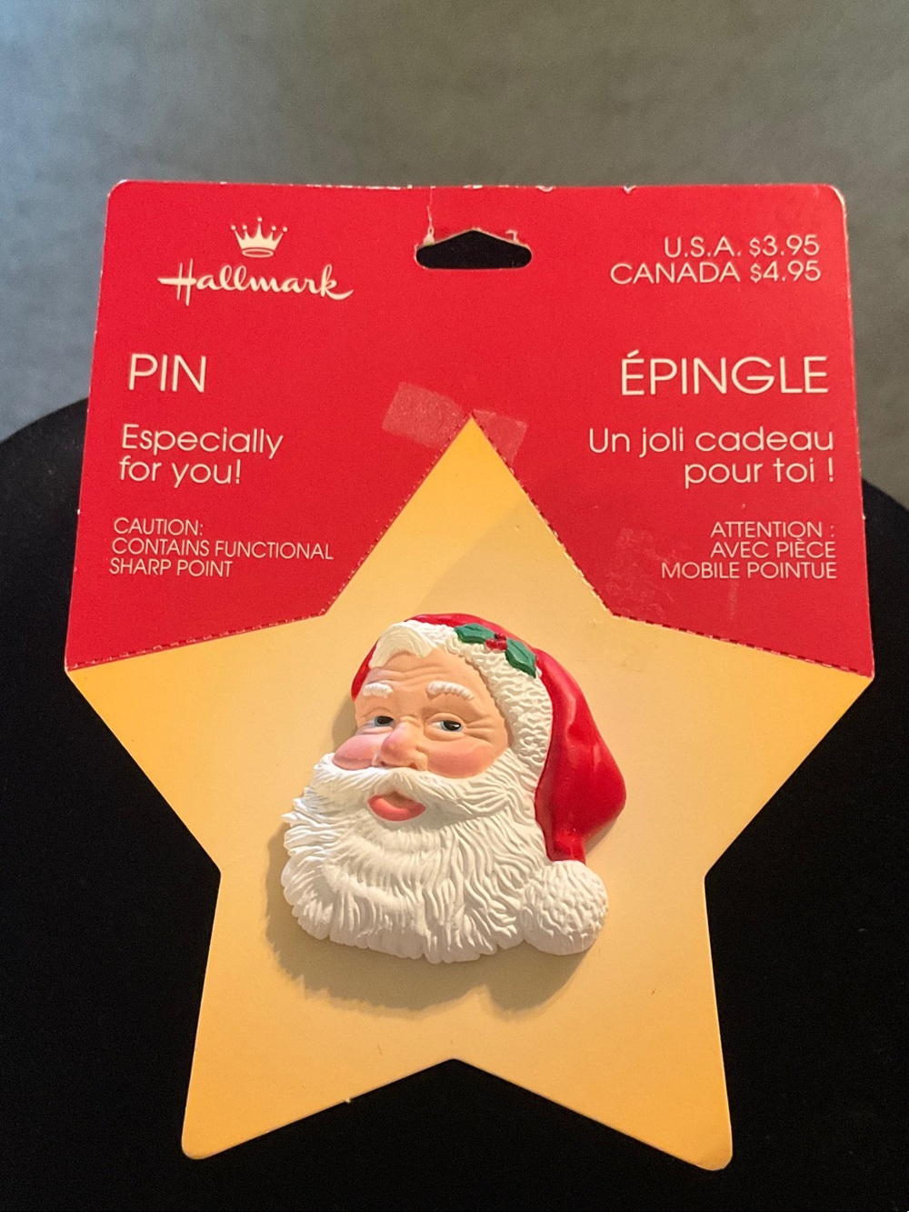 Hallmark Santa Face with spring of holly on his hat Brooch in Red, White, Green